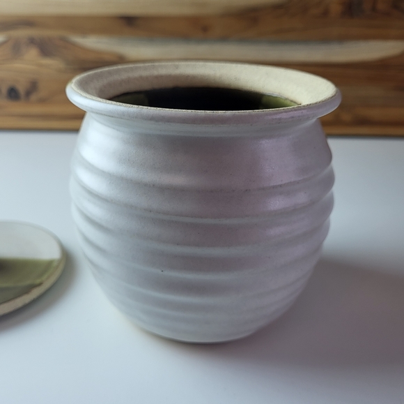 4.5 Inch Pottery Lidded Jar, Green and White, Sugar Container - Picture 5 of 7